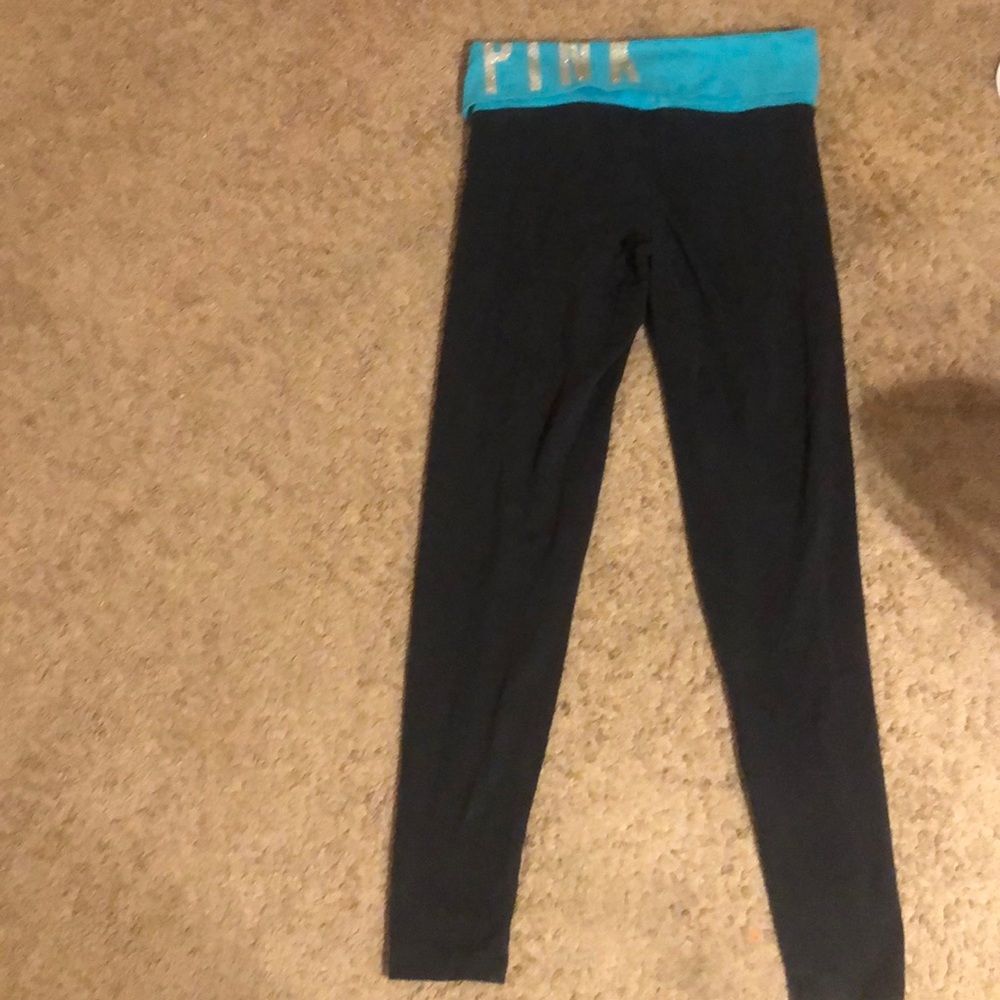 Yoga pants from pink